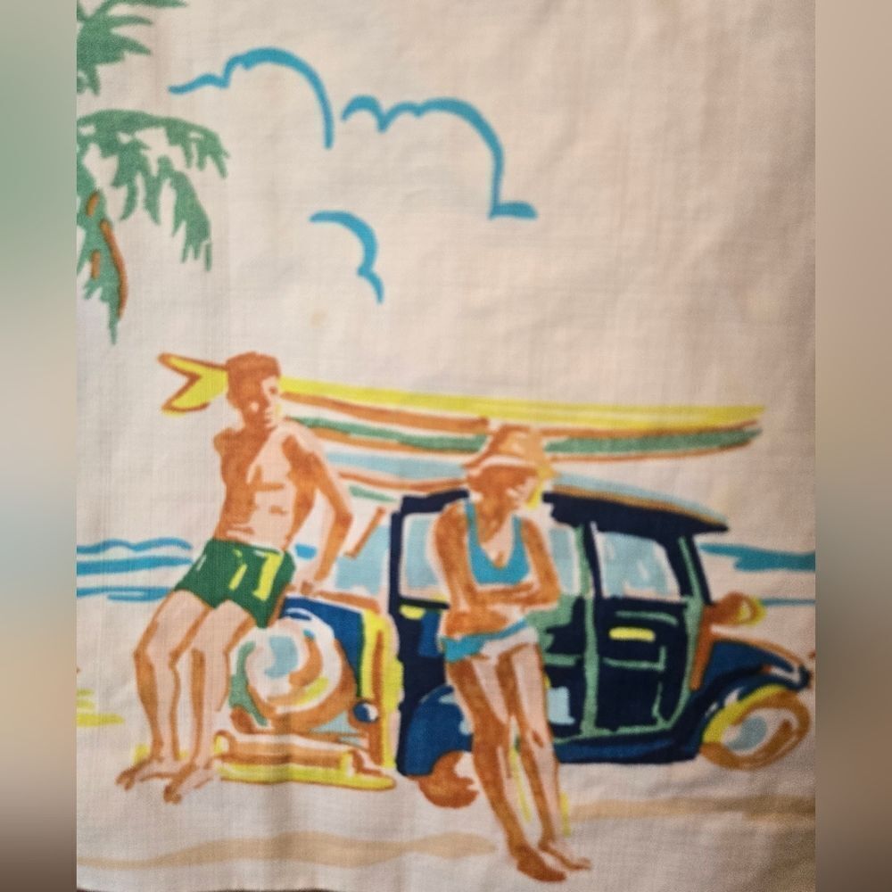 J CREW RARE VINTAGE Ivory Skirt with Malibu Beach Surfing Scene Print - Picture 2 of 11